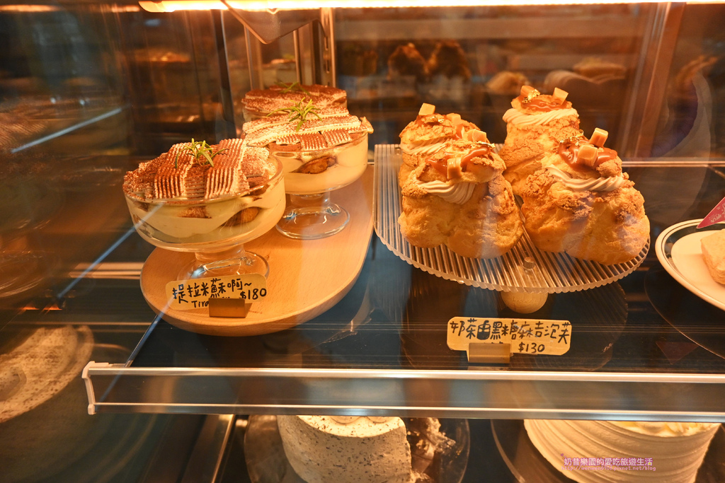 [台南北區]老屋改建超美咖啡廳~手作甜點真是太好吃了！奶油小