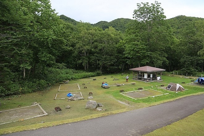 20160802知床自然センター、收帳、漁協婦人部食堂、知床峠、熊の湯、羅臼温泉野営場、羅臼ビジターセンター、羅臼間欠泉、瀬石温泉、相泊温泉、日本最北東突端地、道の駅深層館、羅臼国後展望塔、尾岱沼ふれあいキャンプ場-047.jpg