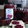 2012-10-07 12.42.36hamemadecranberryjam