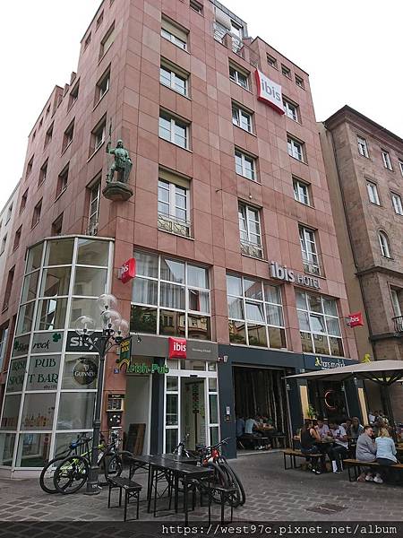 DSC_5577.JPG DSC_5577.JPG