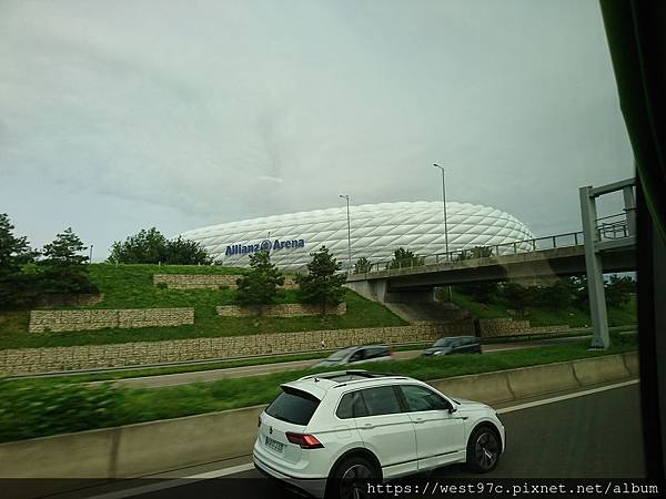 DSC_5576.JPG DSC_5576.JPG