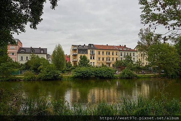 DSC07990.jpg DSC07990.jpg