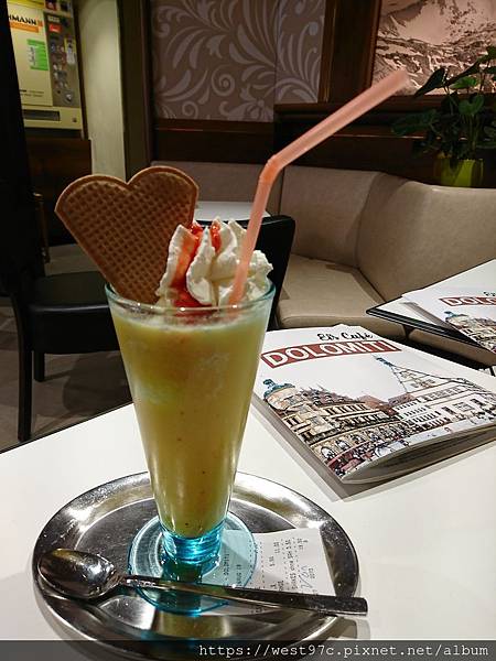 DSC_5648.JPG DSC_5648.JPG