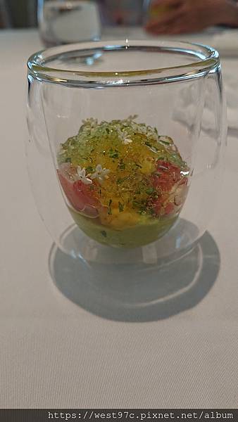 824591.jpg 824591.jpg