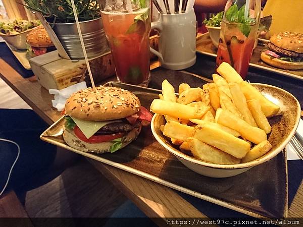 DSC_5680.JPG DSC_5680.JPG