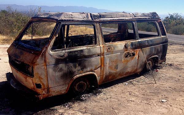 vanagon+replace+fuel+lines+fire.jpg