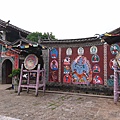 東巴谷村寨 (10).JPG