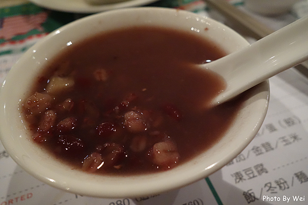 最後還有一碗紅豆湯，滿足