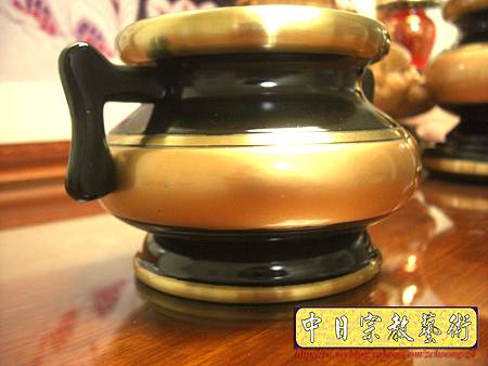 F2303.神桌佛俱精品~銅器 3寸8金邊爐 祖先爐 香爐(仿古.雙色).JPG