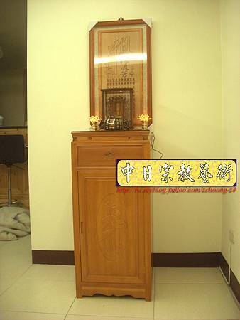 E4901.檜木1尺58居家小型公媽桌祖先供桌.JPG E4901.檜木1尺58居家小型公媽桌祖先供桌.JPG
