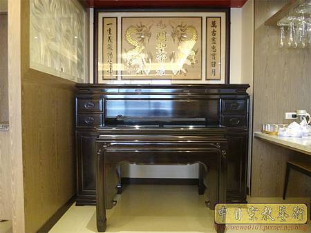 N22501.黑檀櫃型神桌佛桌5尺8 實木關聖帝君神聯 雙龍捧珠版.JPG N22501.黑檀櫃型神桌佛桌5尺8 實木關聖帝君神聯 雙龍捧珠版.JPG