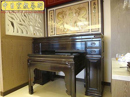 N22502.黑檀櫃型神桌佛桌5尺8 實木關聖帝君神聯 雙龍捧珠版.JPG N22502.黑檀櫃型神桌佛桌5尺8 實木關聖帝君神聯 雙龍捧珠版.JPG