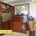 N26210.五尺一櫃式佛堂設計 箱桶型神桌佛桌  木雕金箔佛聯.JPG