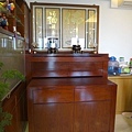 N26211.五尺一櫃式佛堂設計 箱桶型神桌佛桌  木雕金箔佛聯.JPG