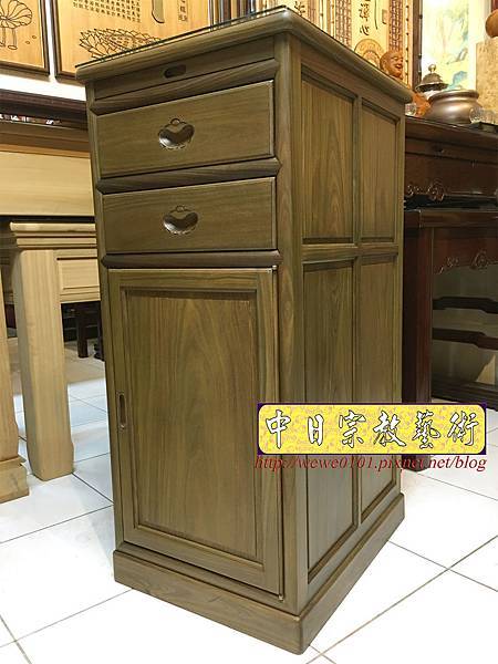 M19602.綠檀公媽櫃 1尺58小供桌 佛桌.JPG M19602.綠檀公媽櫃 1尺58小供桌 佛桌.JPG