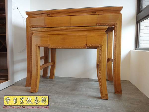 M19702.黃花梨木神桌 彎腳精雕龍紋佛桌樣式 4尺2小神桌.JPG M19702.黃花梨木神桌 彎腳精雕龍紋佛桌樣式 4尺2小神桌.JPG