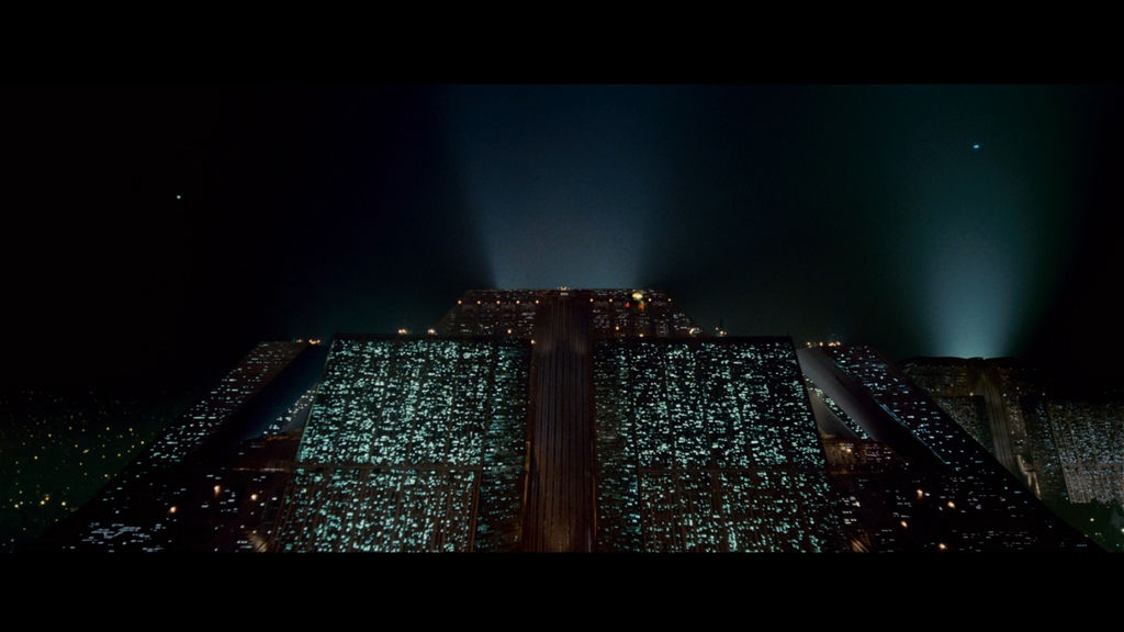 large_blade_runner_final_blu-ray_1x