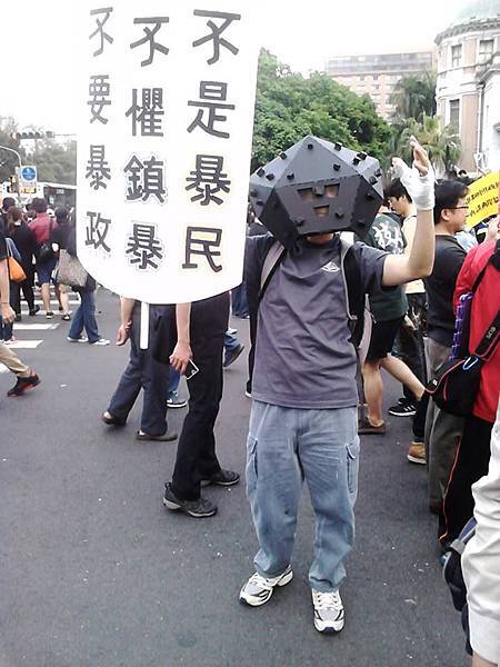 961270_605310626226348_1852799999_n