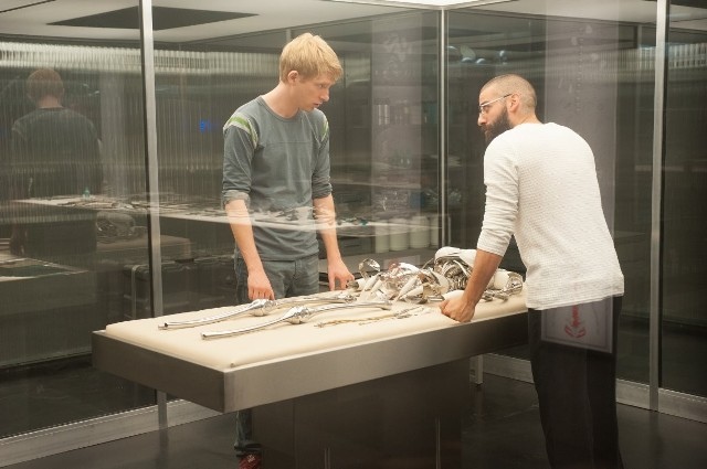 ex-machina-2015-image06