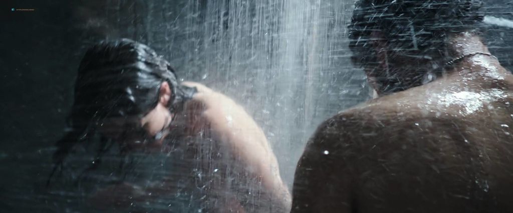 Callie-Hernandez-nude-brief-topless-in-shower-Alien-Covenant-2017-HD-1080p-...