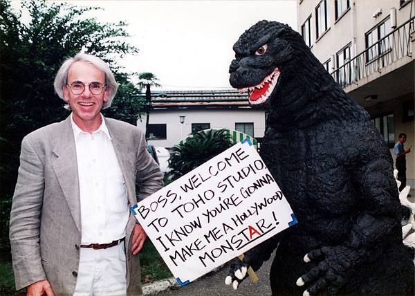 Godzilla_would_be_director(Jan de Bont with Godzilla suit，unmade 1994 American Godzilla film).jpeg