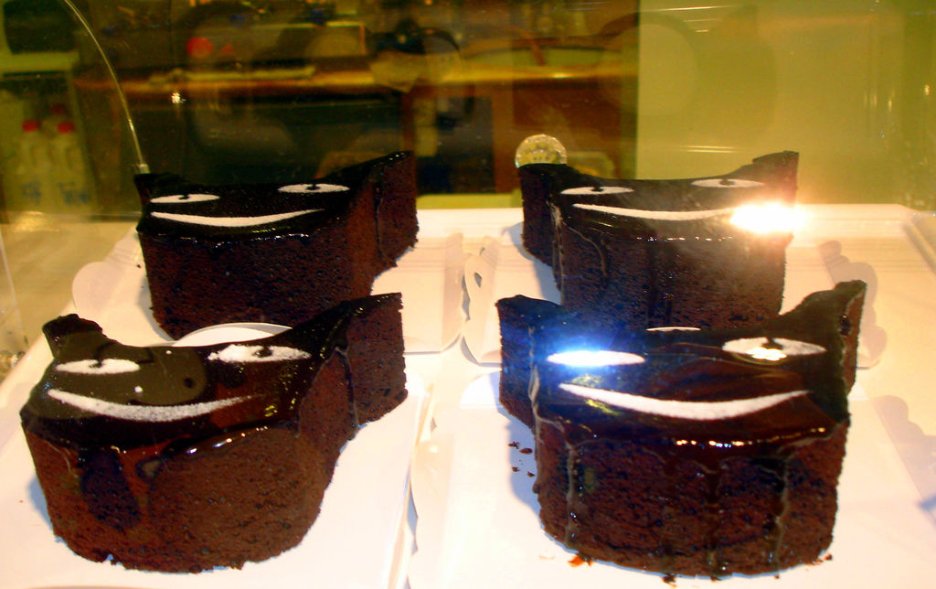 02 cake front (1)