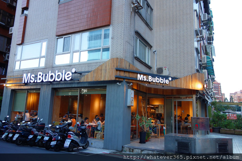 食 | 台北中山國中站 Ms. Bubble Cafe & Handmade HIDEAWAT泡泡小姐2號店 