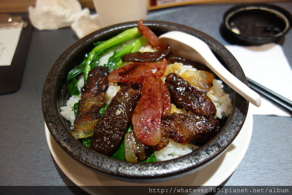 食 | 新北板橋環球購物中心 新港茶餐廳 EXPRESS店 港式風味 → 臘味蒸飯 英式鮮奶茶