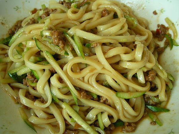 990805炸醬麵SANY0024.JPG 990805炸醬麵SANY0024.JPG