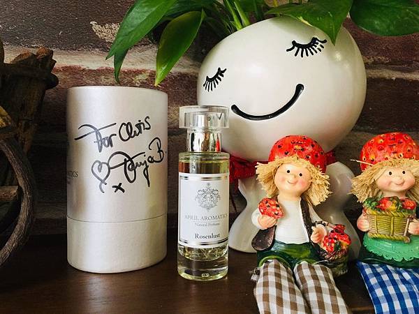 【April Aromatics】Rosenlust (玫瑰的願望)1.jpg 【April Aromatics】Rosenlust (玫瑰的願望)1.jpg