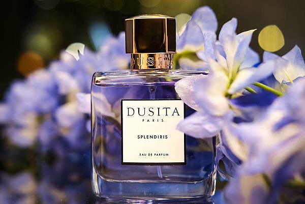 【Parfums Dusita】Splendiris (謎漾之花)1.jpg