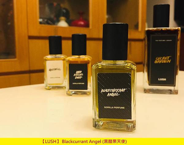 【LUSH】 Blackcurrant Angel (黑醋栗天使)1.jpg