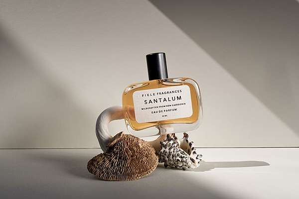 Fiele Fragrances】Santalum (檀香) @ 香水評論報台Chris Perfume