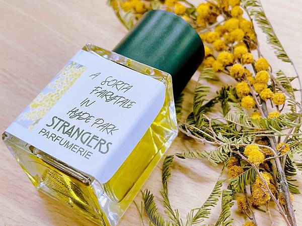 【Strangers Parfumerie】A Sorta Fairytale in Hyde Park (海德公園的童話故事)1.jpg 【Strangers Parfumerie】A Sorta Fairytale in Hyde Park (海德公園的童話故事)1.jpg