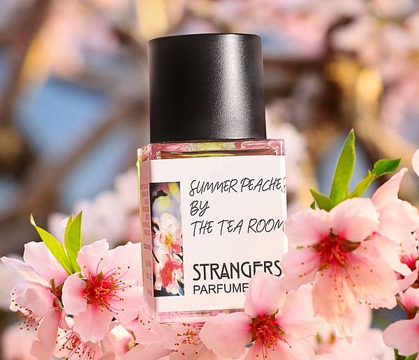 【Strangers Parfumerie】Summer Peaches by the Tea Room (茶室夏桃)1.jpg 【Strangers Parfumerie】Summer Peaches by the Tea Room (茶室夏桃)1.jpg