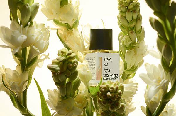 【Strangers Parfumerie】Fleur de Lune (月之花)1.jpg 【Strangers Parfumerie】Fleur de Lune (月之花)1.jpg
