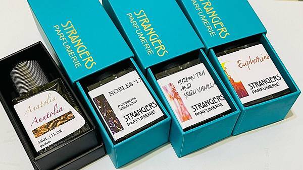 【Strangers Parfumerie】Euphories (甜蜜的青澀初戀)1.jpg 【Strangers Parfumerie】Euphories (甜蜜的青澀初戀)1.jpg