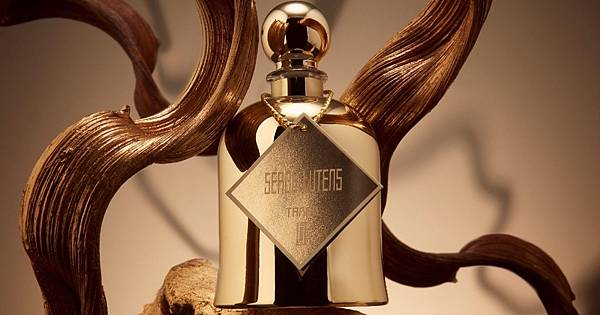 【Serge Lutens】Perilleusement votre (走鋼索的你) #13265.jpg