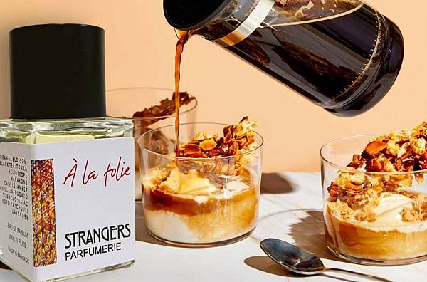 【Strangers Parfumerie】A La Folie (阿芙加朵) 1.jpg 【Strangers Parfumerie】A La Folie (阿芙加朵) 1.jpg