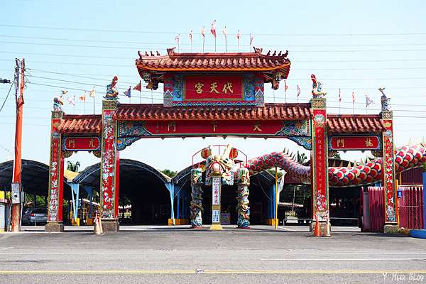 高雄 路竹 禾光牧場 可以餵羊咩咩的免費親子景點 豬小詠的食旅隨行