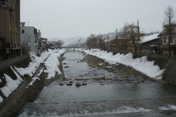 回到高山市(這條宮川有比擬為\\\\\\\&quot;京都鴨川\\\\\\\&quot;之美名)