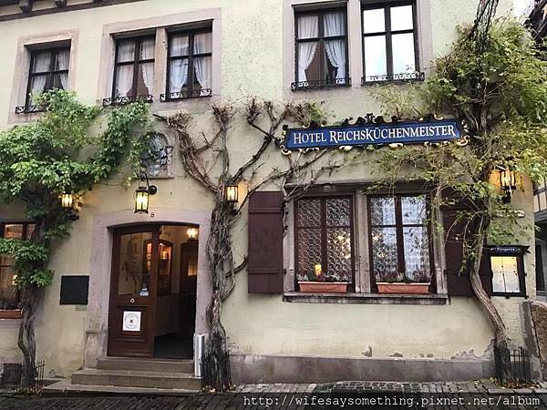 淡季跟著譚雅去旅行 德國羅藤堡仙境 聖誕博物館 必住的旅館