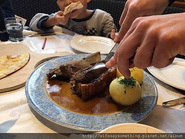 淡季跟著譚雅去旅行 德國羅藤堡仙境 聖誕博物館 必住的旅館