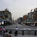 44八阪神社門口,正對祇園.JPG