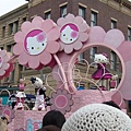 13先豋場的在日本紅到翻的Hello Kitty,到處都有區域限定版的紀念品.JPG