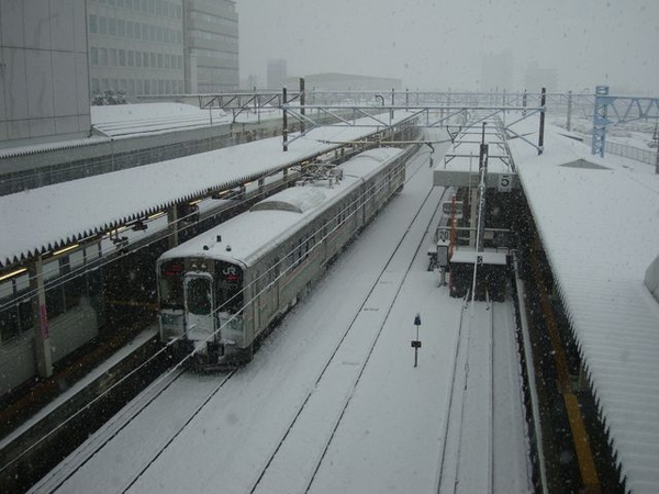 08_因為大雪纜車停開，哭哭.JPG