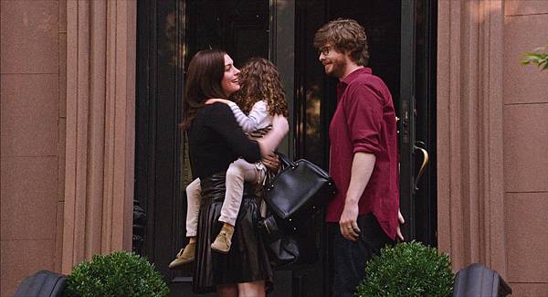 still-of-anne-hathaway,-anders-holm-and-jojo-kushner-in-the-intern-(2015)-large-picture.jpg still-of-anne-hathaway,-anders-holm-and-jojo-kushner-in-the-intern-(2015)-large-picture.jpg