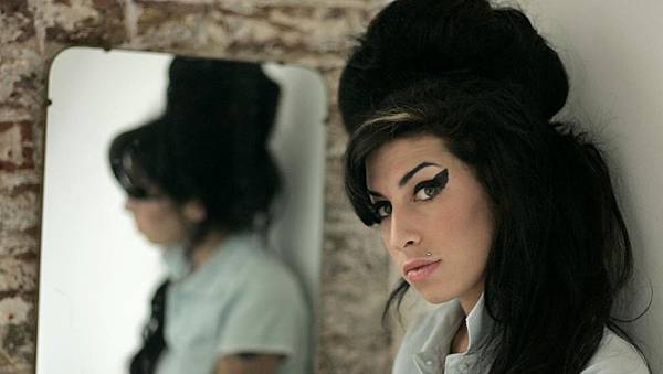 amy_winehouse1-xlarge.jpg