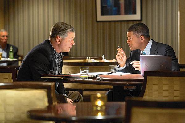 ct-concussion-movie-chicago-doctor-met-20151223.jpg ct-concussion-movie-chicago-doctor-met-20151223.jpg