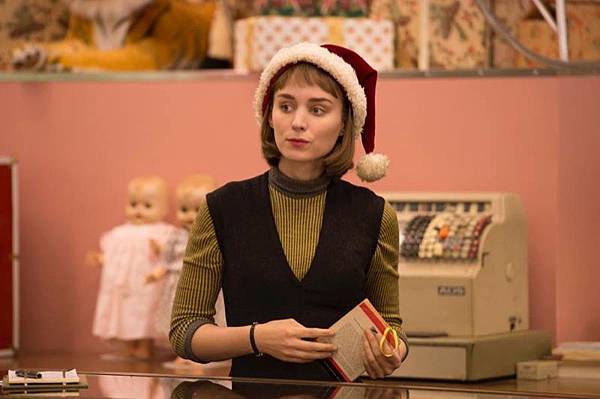 Rooney-Mara-Carol-Movie-Santa-Hat.jpg